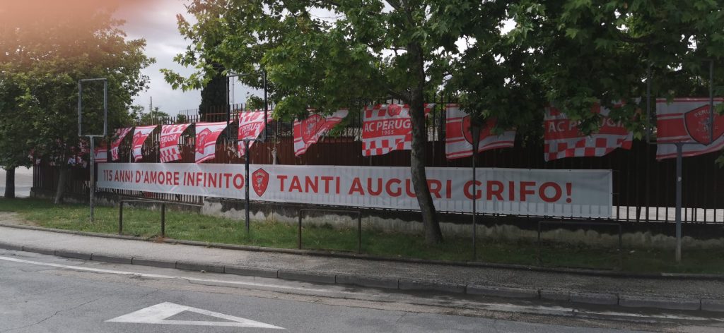 striscione compleanno grifo 4