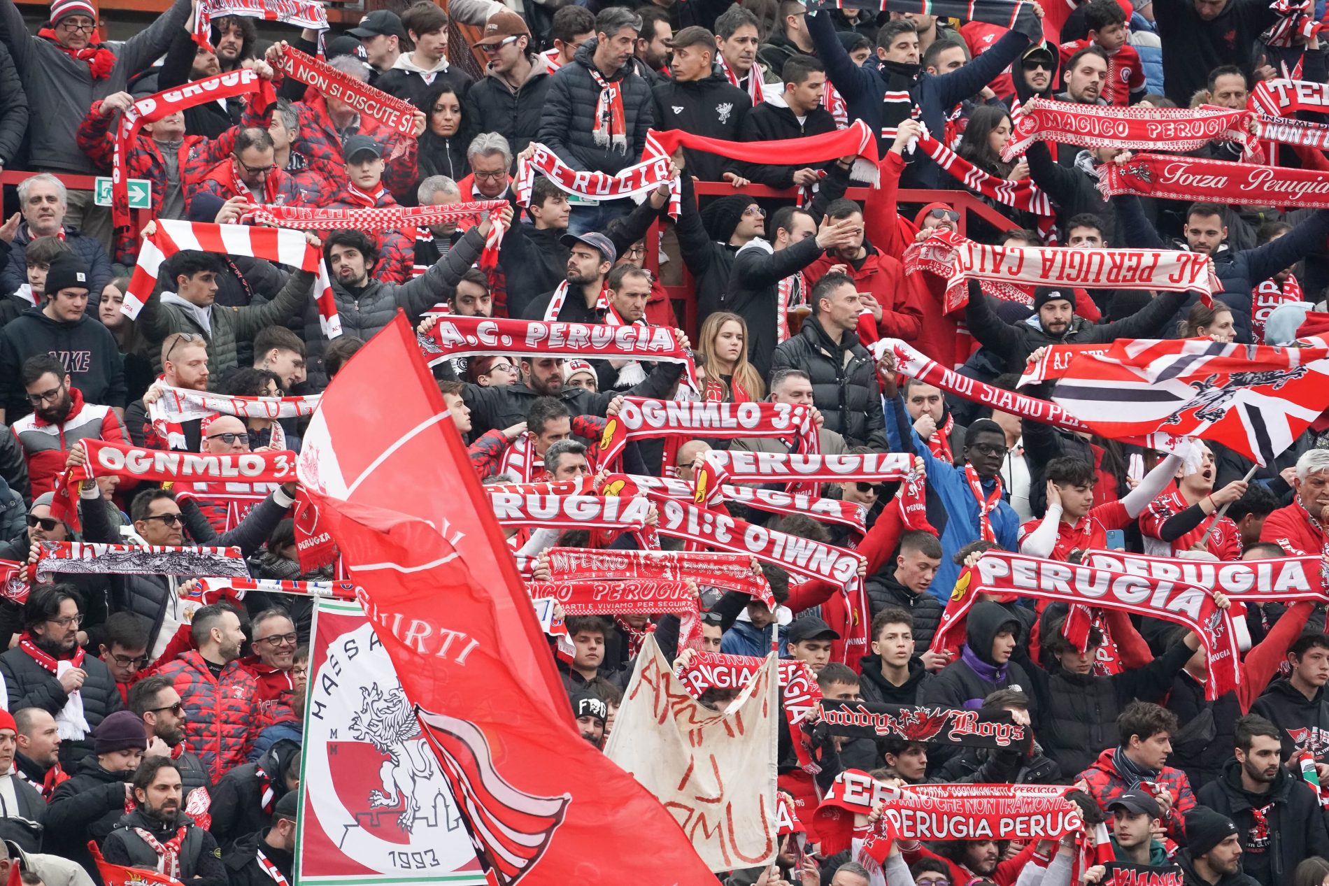 tifosi perugia curi curva nord