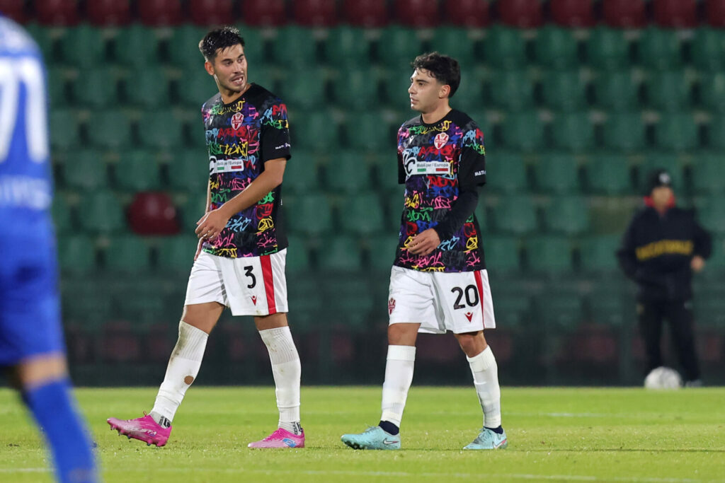 Zoia Riccardo and Giovannini Romeo (Vis Pesaro) during Italian serie C, match Ternana Calcio vs Vis Pesaro, 09 November 2025 at the Liberati stadium in Terni Italy (Photo by Luca Marchetti/LiveMedia) during Ternana vs Vis Pesaro, Italian football Serie C match in Terni, Italy, November 09 2025