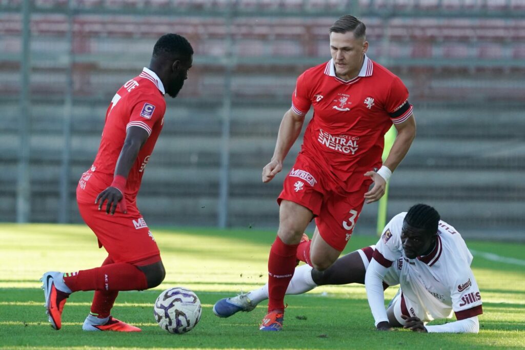 Kanoute Megelaitis e Mawuli