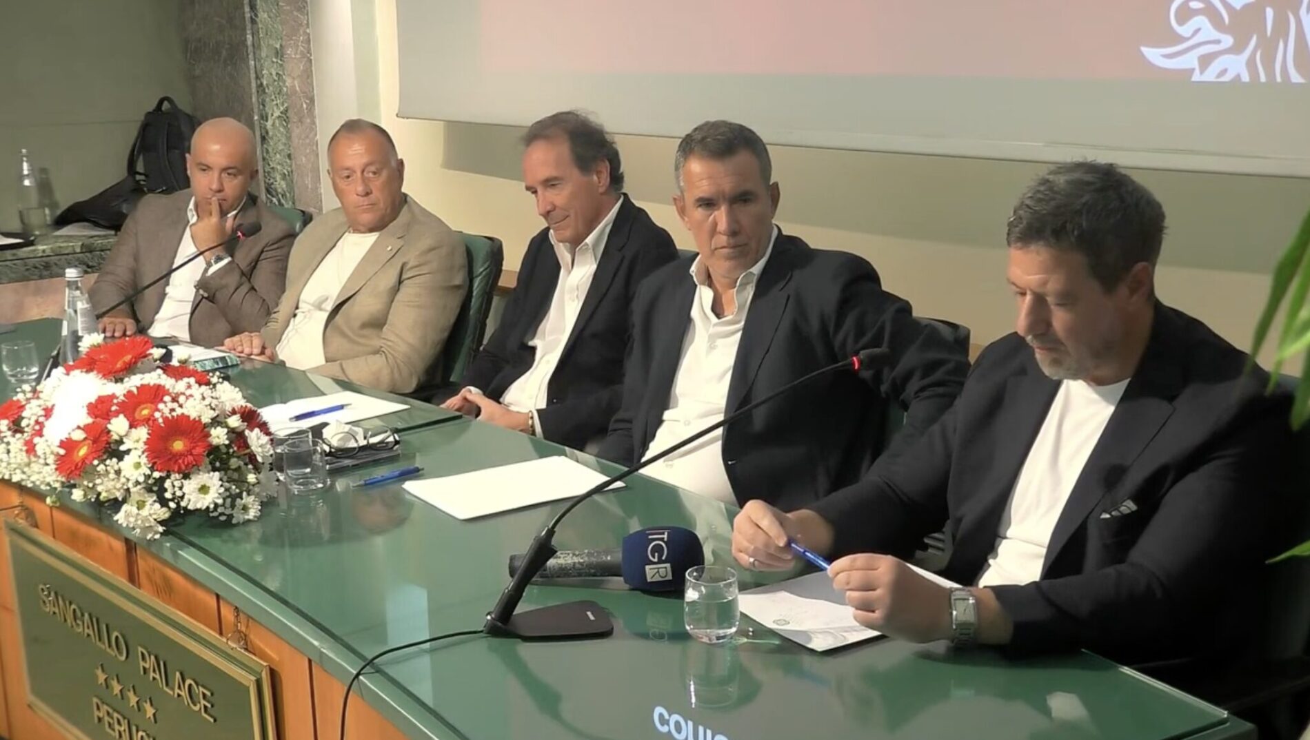 arena curi presentazione